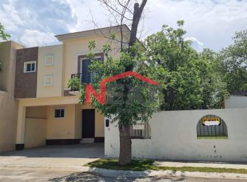 Foto principal · Casa en Renta Amueblada en La Rosaleda