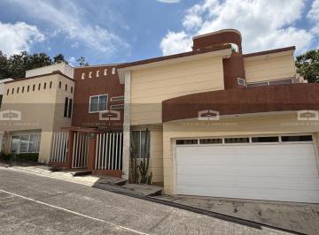 Casa de 5 habitaciones, Xalapa · Casa en Venta Cerca de Club Britania Ánimas Xalapa