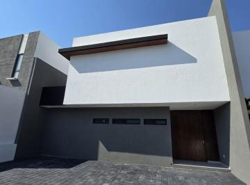 Casa de 4 habitaciones, Querétaro · Casa Habitación a Estrenar Ubicada en Fraccionamiento Lomas de Juriquilla, Querétaro