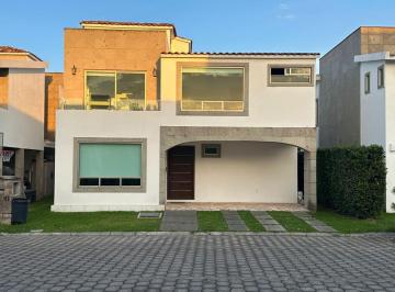 Casa en condominio de 3 habitaciones, Metepec · Casa en Renta en Metepec, Condado del Valle Opción a 4 Recámaras