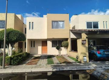 Casa en condominio de 3 habitaciones, San Andrés Cholula · Casa en Renta en Momoxpan