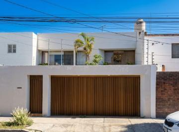 Casa de 4 habitaciones, Guadalajara · Casa en Venta Providencia