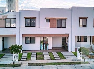Casa · 176m² · 4 Recámaras · 2 Estacionamientos · Casa en Palmilla