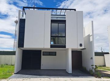 Casa · 276m² · 3 Recámaras · 2 Estacionamientos · Casa - Distrito Escolar