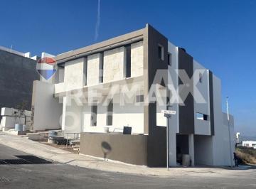 Casa en condominio · 490m² · 4 Recámaras · 5 Estacionamientos · Casa en Venta en Zibata - (4)