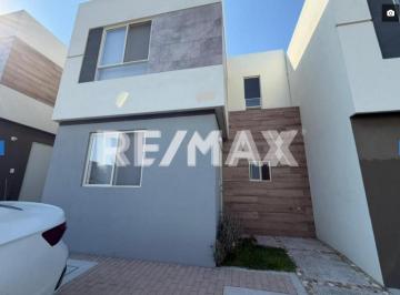 Casa en condominio · 89m² · 3 Recámaras · 2 Estacionamientos · Casa en Rincones del Marqués - (4)
