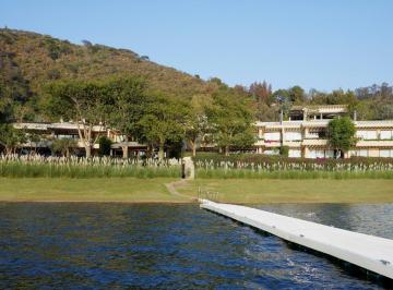 Casa en condominio · 900m² · 5 Recámaras · 4 Estacionamientos · Casa en Condominio en Venta - (4)