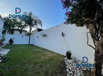 Casa · 300m² · 3 Recámaras · 2 Estacionamientos · Casa - Residencial San Agustin