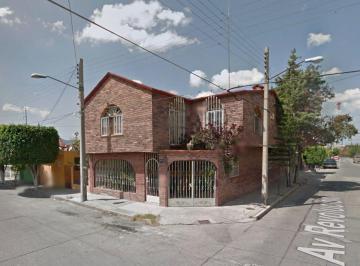 Casa de 4 habitaciones, San Luis Potosí · Casa en Venta en El Paseo, San Luis Potosí, S. L. p. Clj
