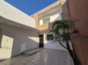 Casa · 115m² · 2 Recámaras · 1 Estacionamiento · Col. Miguel Alemán Casa en Renta