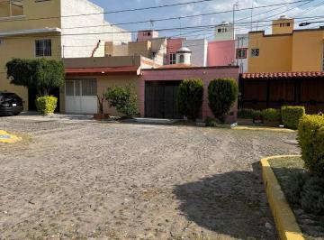 Casa en Venta de 4 habitaciones · En Venta Casa en Sección Campestre Zona Oriente