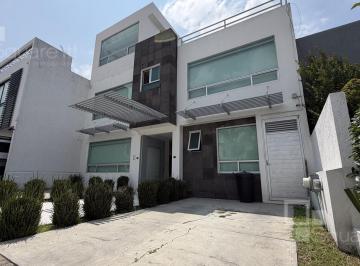 Casa · 310m² · 3 Recámaras · 2 Estacionamientos · Casa en Renta Cluster 888 Lomas de Angelopolis 1