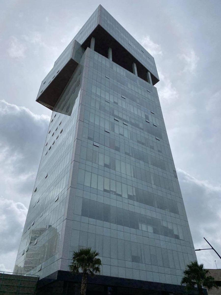 Oficina en Renta Torre Alfa, Plaza Centro Mayor (Zavaleta y Recta a Cholula)