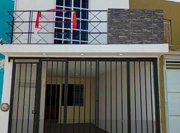 Casa · 80m² · 3 Recámaras · 1 Estacionamiento · Venta de Casa en Huentitan