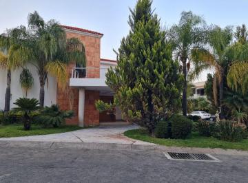 Casa en condominio · 469m² · 3 Recámaras · 3 Estacionamientos · Residencia en Pontevedra Puerta de Hierro | Amplio Terreno, Jardín Privado y Exclusividad Absoluta