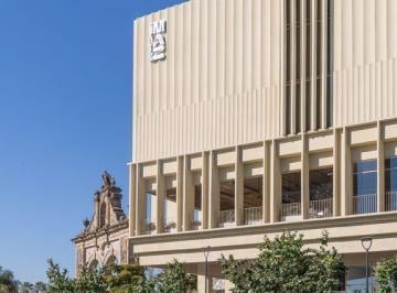 Departamento · 77m² · 2 Recámaras · 2 Estacionamientos · Departamento Amueblado en Venta en Centro Zapopan