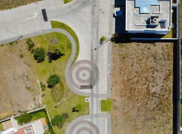 Terreno / Lote · 201m² · Terreno de 10 m de Frente en El Eden