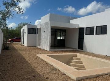 Casa · 209m² · 3 Recámaras · 2 Estacionamientos · Casa en Pueblo Conkal