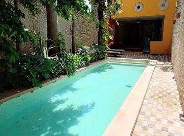 Casa · 273m² · 2 Recámaras · 1 Estacionamiento · Casa en Venta en Barrio de Santiago, Centro, Mérida Yucatán