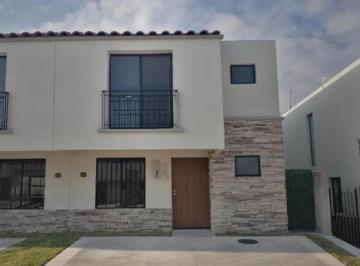 Casa de 3 habitaciones, El Marqués · Casa en Venta en Capital Sur, Querétaro