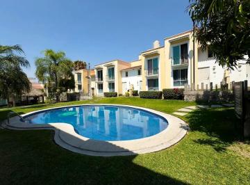 1 · Casa en Venta con Alberca en Rancho La Flor en Xochitepec Morelos