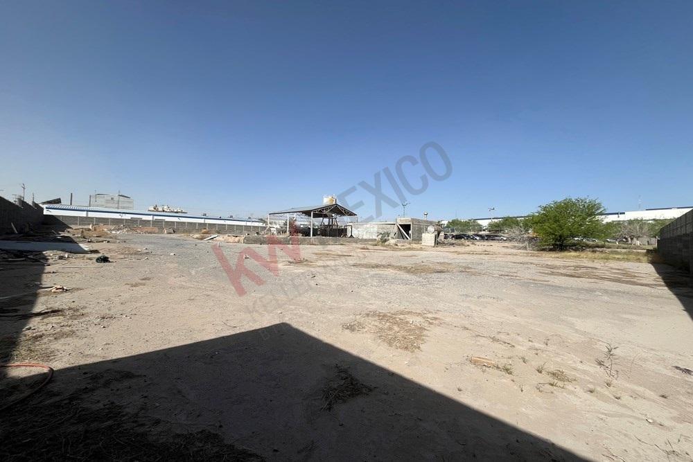 Property for Sale - Techomex Street, Jarudo Subdivision, 32652 Juárez, Chih., Mexico