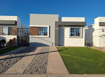 N/A · Renta Casa de 3 Recámaras en Residencial El Marqués, Sección Pórtago.