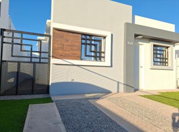N/A · Renta Casa de 3 Recámaras en Residencial El Marqués, Sección Pórtago.
