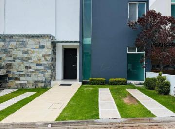 Casa de 3 habitaciones, Morelia · | Casa en Renta en Tres Marías |