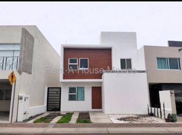 Casa de 3 habitaciones, Querétaro · Casa en Renta en El Refugio a Pie de Calle