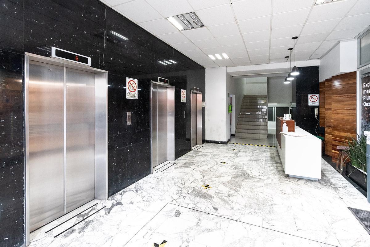 Iztacalco Office for Rent – 2510 m&sup2;