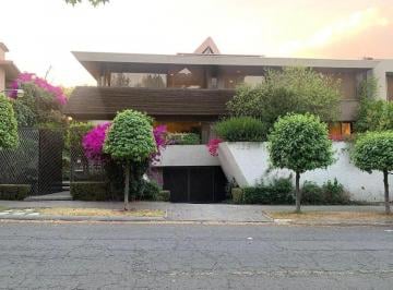 Casa · 814m² · 3 Recámaras · 6 Estacionamientos · Venta Casa en Bosque de La Lomas 814 m²
