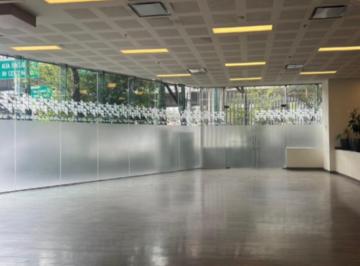 Local comercial · 573m² · 1 Estacionamiento · Local Renta a Pie de Calle en Corporativo Benito Juarez 573 m²