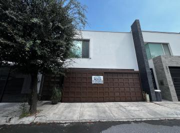 Casa · 160m² · 3 Recámaras · 2 Estacionamientos · Residencia Amueblada en Renta en Privada con Vigilancia - Cumbres Santa Clara Monterrey