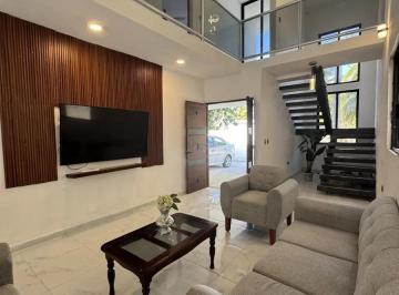 1 · Casa en Venta Segunda Fila de Chicxulub Puerto Merida Yucatan