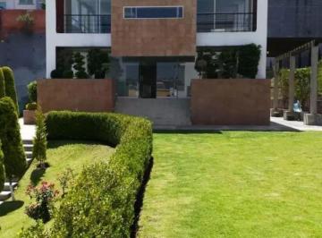 Departamento · 180m² · 2 Recámaras · 2 Estacionamientos · Departamento - Las Colonias