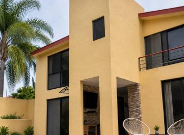 Casa · 267m² · 2 Estacionamientos · Venta Casa Jiutepec, Morelos