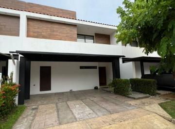 Casa de 3 habitaciones, Centro · Casa en Renta Equipada en Residencial Haciendas