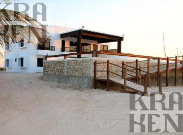 Casa · 328m² · 4 Recámaras · 3 Estacionamientos · Casa en San Benito