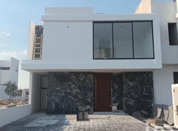 Casa · 157m² · 3 Recámaras · 2 Estacionamientos · Venta Grand Preserve Juriquilla