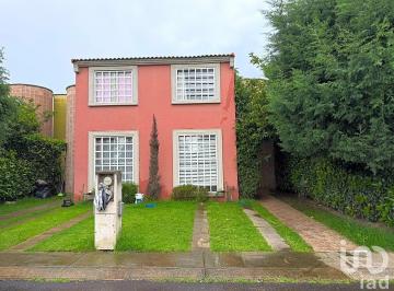 Casa · 77m² · 3 Recámaras · 1 Estacionamiento · Casa en Renta en Hacienda de Las Fuentes Calimaya Estado de Mexico a Cinco Minutos del Bachillerato