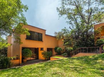 Casa de 5 habitaciones, Miguel Hidalgo · Casa en Venta, Vive Rodeado de Naturaleza y Exclusividad en El Corazón de Bosque de Las Lomas.