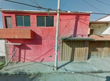 Casa de 3 habitaciones, Oaxaca de Juárez · Casa en Venta en Revolución, Oaxaca de Juárez, Oaxaca. Cll