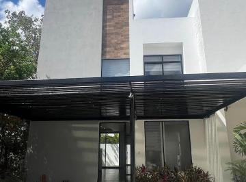 Casa de 3 habitaciones, Benito Juárez · Casa de 140 m² con 3 Recámaras en Renta en Cancun