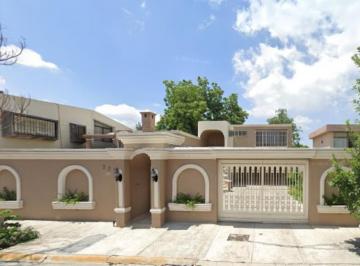 Casa de 3 habitaciones, Monterrey · Venta de Casa en Paseo del Contry, Monterrey Nuevo Leòn, Mèxico.