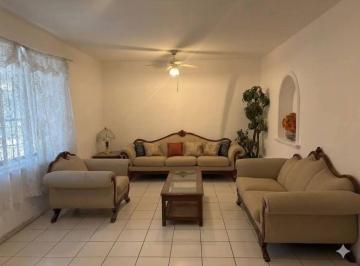 Casa de 3 habitaciones, Chihuahua · Casa en Venta Colonia Bellavista
