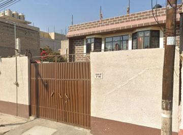 Casa de 3 habitaciones, Nezahualcóyotl · Casa en Venta Cerca del Aeropuerto Cdmx en Nezahualcóyotl