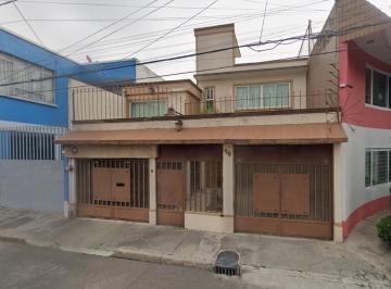 Casa de 3 habitaciones, Coyoacán · Venta de Casa en Coyoacan, Prado Churubusco