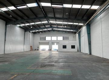 Bodega comercial , Zapopan · Bodega de 780 m en Renta López Mateos Sur