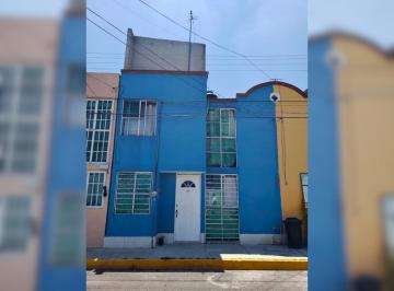 Casa · 91m² · 3 Recámaras · 1 Estacionamiento · Casa en Fraccionamiento El Xolache